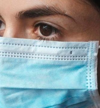 El mayor error que cometemos al llevar puesta la mascarilla/tapabocas
