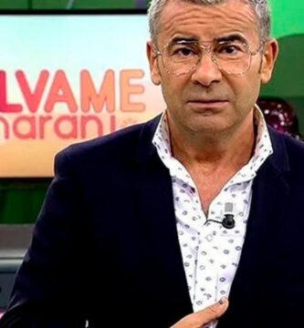 «Es que estoy hasta los Co**nes ya»Jorge Javier es humillado ‘en directo’, con galardón ‘Mr. Gay 2022’ a Isa Pantoja