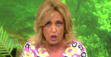 «Lydia no chilles, mentirosa»La Madre de Yulen interrumpe el plato y destruye a Lydia Lozano ‘en directo’