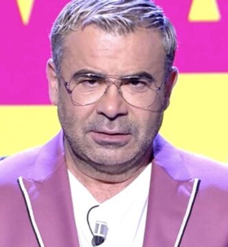«Si quieres me demandas» El hiriente apodo con el que llamaron a Jorge Javier que ha provocado burlas al presentador «Si quieres me demandas» El hiriente apodo con el que llamaron a Jorge Javier que ha provocado burlas al presentador